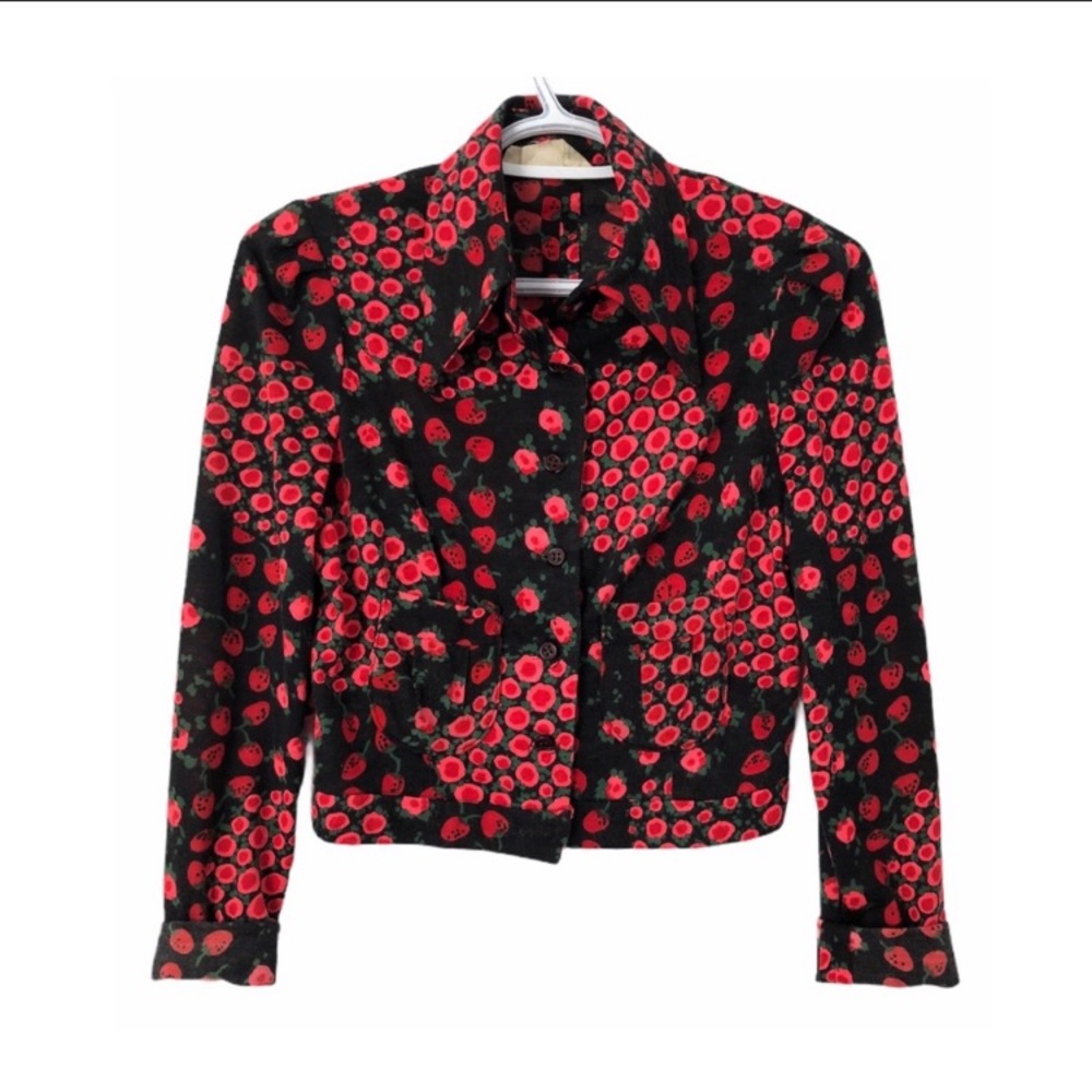 Vtg 70s Cropped Strawberry Button Down Long Sleeve